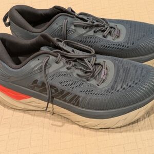 Hoka One One Bondi 7